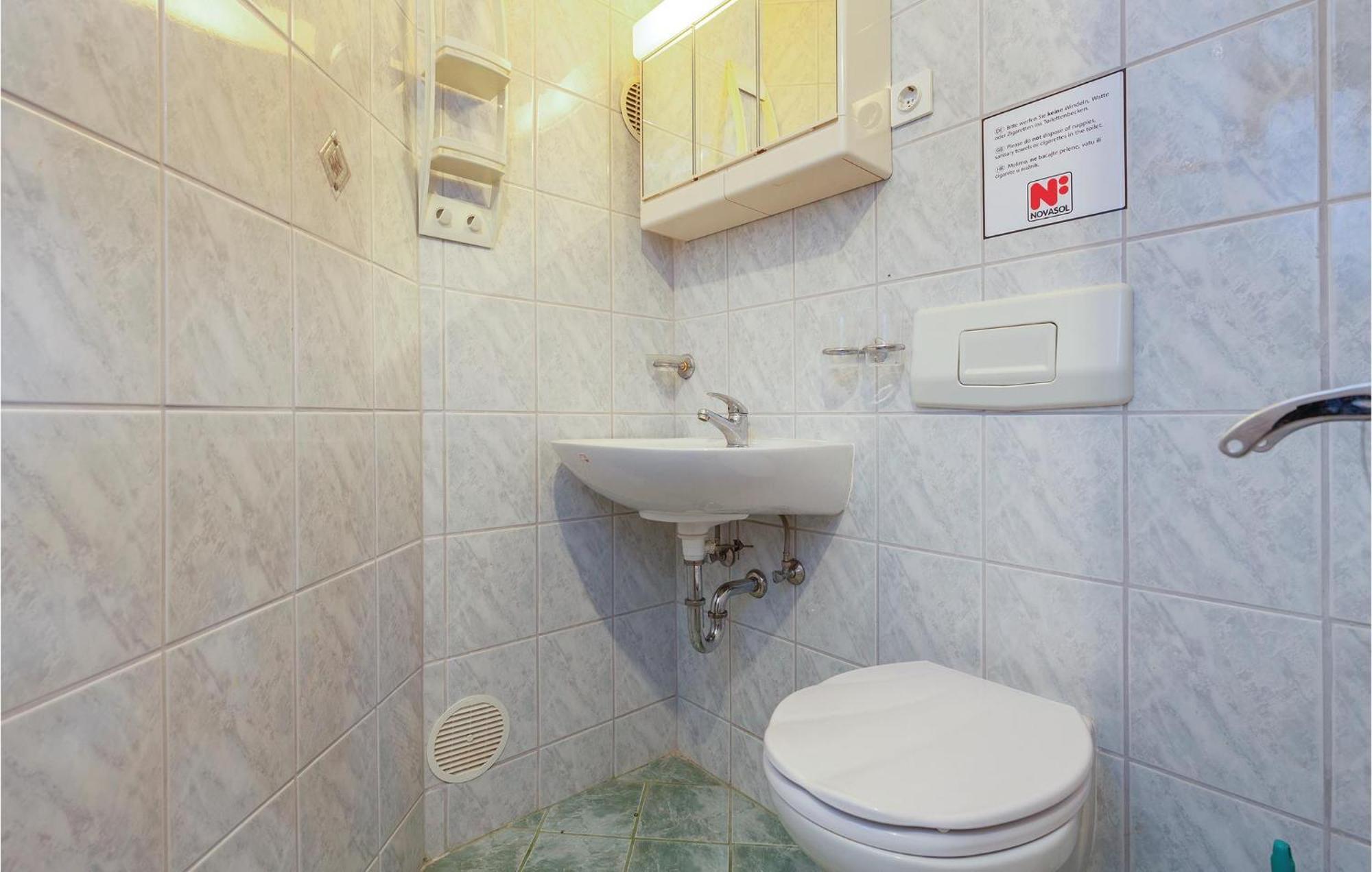 Stunning Apartment In Crikvenica With Kitchen 外观 照片